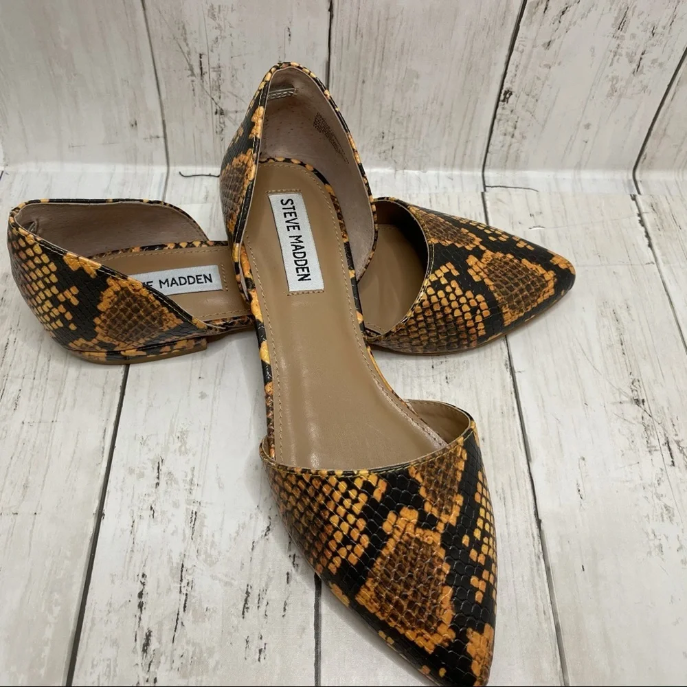 Steve Madden Genius d’Orsay in Yellow Snake Flat - Picture 5 of 13